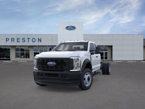 New 2026 Ford F550 4x4 SuperCab Super Duty image 6