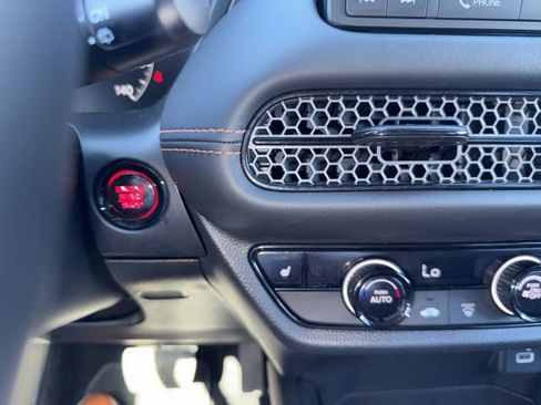 Used 2025 Honda HR-V Sport image 41