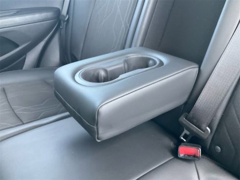 Used 2022 Chevrolet Trax LT w/ Sport Edition image 29