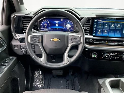 Used 2023 Chevrolet Silverado 1500 LT image 8