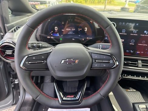 New 2025 Chevrolet Equinox EV RS w/ Convenience Package II image 12