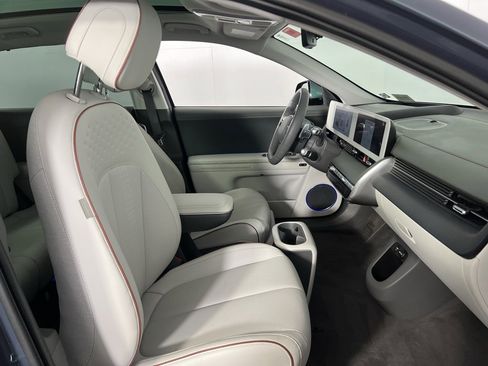 Used 2023 Hyundai Ioniq 5 Limited image 35