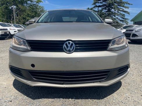 Used 2014 Volkswagen Jetta SE FWD image 3