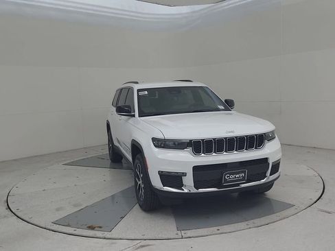 New 2025 Jeep Grand Cherokee L Limited w/ Trailer Tow Package image 4