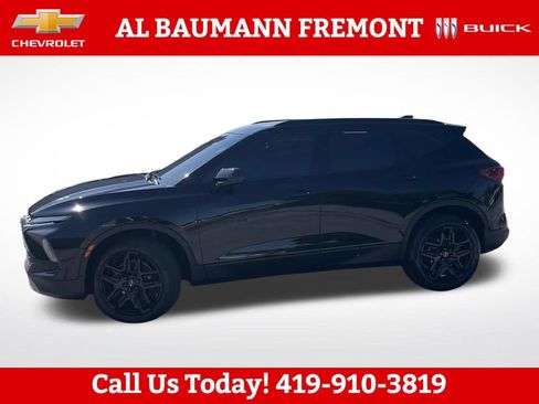 Used 2024 Chevrolet Blazer LT w/ Convenience Package FWD image 3
