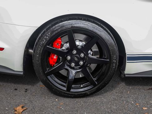 Used 2020 Ford Mustang Shelby GT350R w/ GT350R Equipment Group 920A image 6