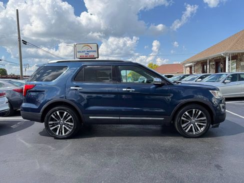 Used 2016 Ford Explorer Platinum AWD/4WD image 6