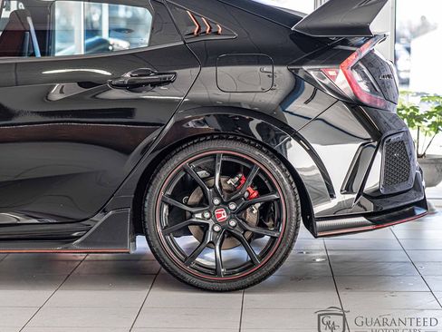 Used 2019 Honda Civic Type R image 8