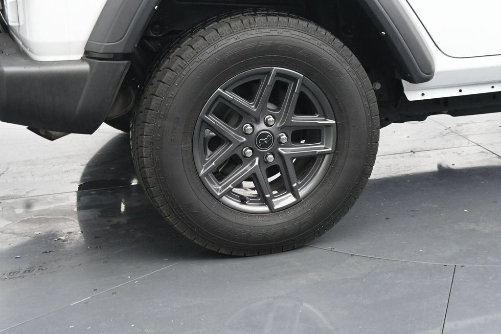 Used 2024 Jeep Wrangler Unlimited Sport AWD/4WD image 10