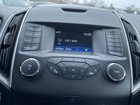 Used 2018 Ford Edge SEL image 13