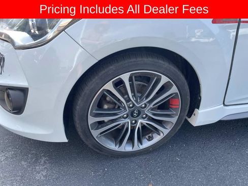 Used 2016 Hyundai Veloster Turbo R-Spec FWD image 2