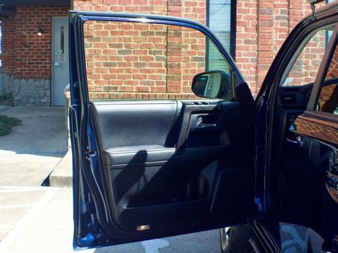 Used 2023 Toyota 4Runner TRD Off-Road Premium w/ Off Road Premium Plus Package image 20