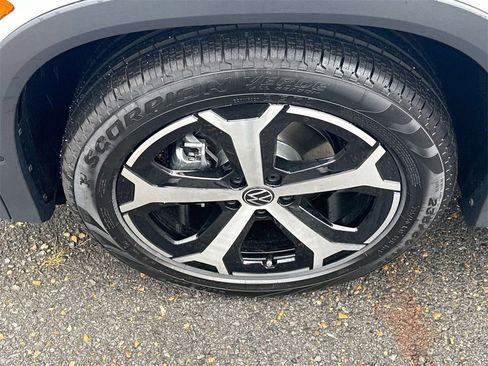 New 2026 Volkswagen Tiguan SE image 6