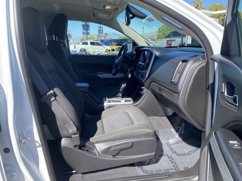 Used 2022 Chevrolet Colorado LT w/ LT Convenience Package image 27