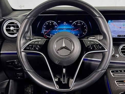 Used 2022 Mercedes-Benz E 350 4MATIC Sedan image 18