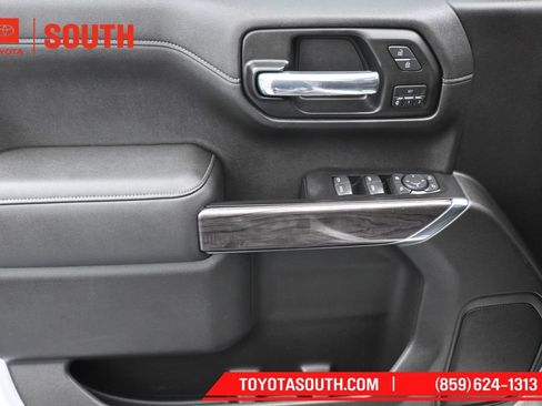 Used 2019 Chevrolet Silverado 1500 LTZ AWD/4WD image 25