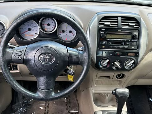 Used 2004 Toyota RAV4 2WD image 15