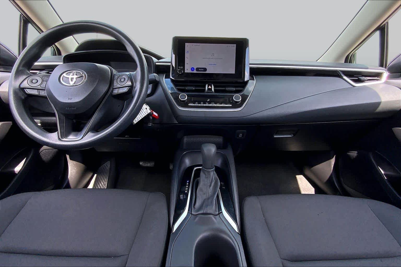 Used 2024 Toyota Corolla LE FWD image 15