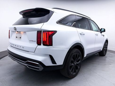 Used 2021 Kia Sorento SX image 16
