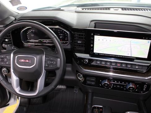 Used 2024 GMC Sierra 1500 Elevation w/ Elevation Premium Package AWD/4WD image 27