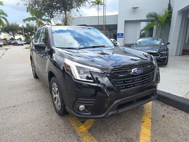 Used 2022 Subaru Forester Premium w/ Popular Package #2 AWD/4WD image 2