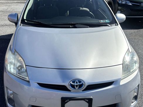 Used 2011 Toyota Prius Two image 2