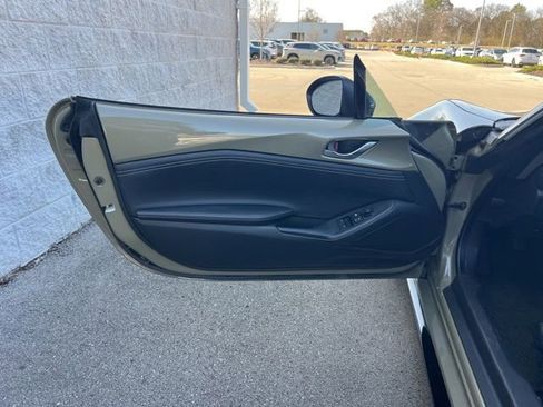 Used 2024 MAZDA MX-5 Miata RF Club w/ Weather Package image 31