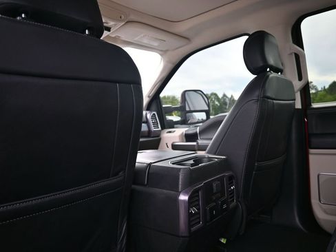 Used 2021 Ford F250 Limited AWD/4WD image 21