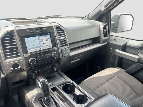 Used 2017 Ford F150 XLT w/ Equipment Group 302A Luxury RWD image 23