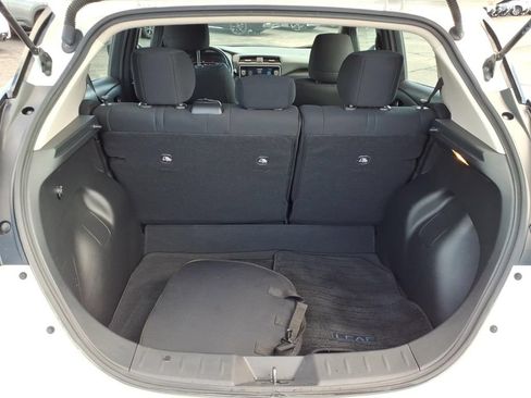 Used 2025 Nissan Leaf SV Plus FWD image 12