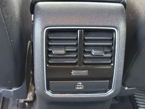 Used 2017 Volkswagen Passat 1.8T SE image 53