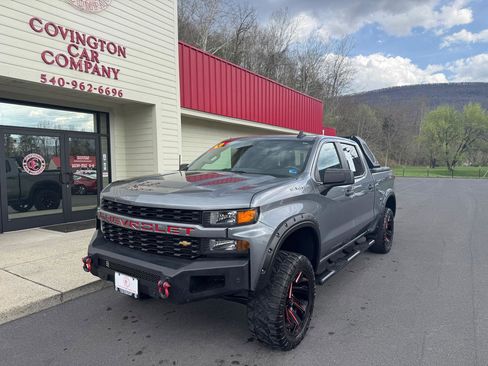 Used 2019 Chevrolet Silverado 1500 Custom w/ Custom Value Package AWD/4WD image 1