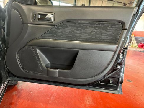 Used 2010 Ford Fusion SE image 30