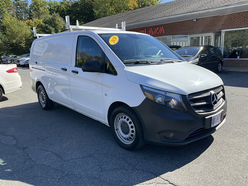 Used 2020 Mercedes-Benz Metris image 3