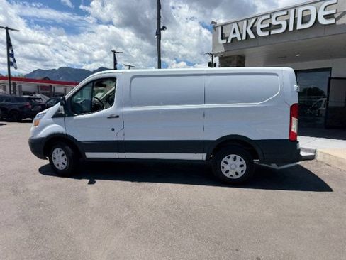 Used 2019 Ford Transit 250 130 Low Roof RWD image 5