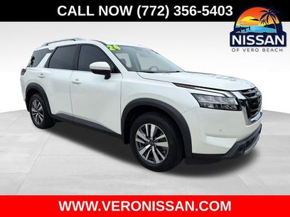 Used 2024 Nissan Pathfinder SL