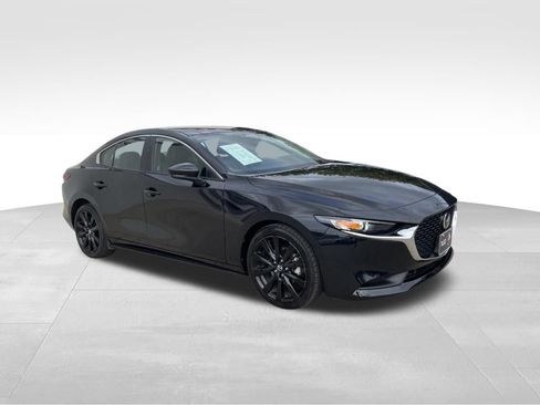 Used 2024 MAZDA MAZDA3 s FWD image 3