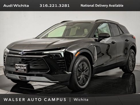 Used 2025 Chevrolet Blazer EV LT AWD/4WD image 1