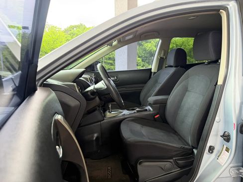 Used 2015 Nissan Rogue S w/ Convenience Package FWD image 8