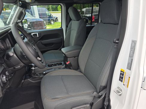 New 2025 Jeep Wrangler Sport S image 20