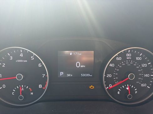 Used 2020 Kia Sportage S w/ S Premium Package image 11