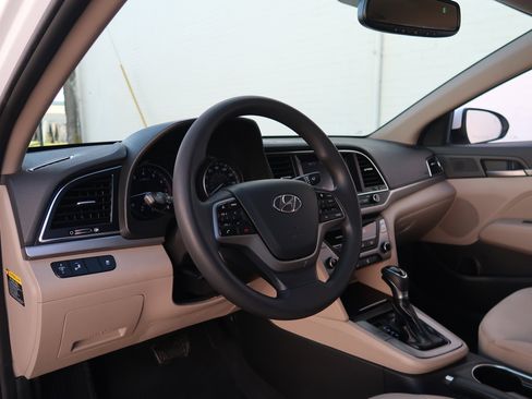 Used 2018 Hyundai Elantra SEL image 23