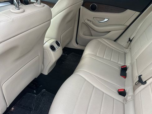 Certified 2022 Mercedes-Benz GLC 300 4MATIC image 12