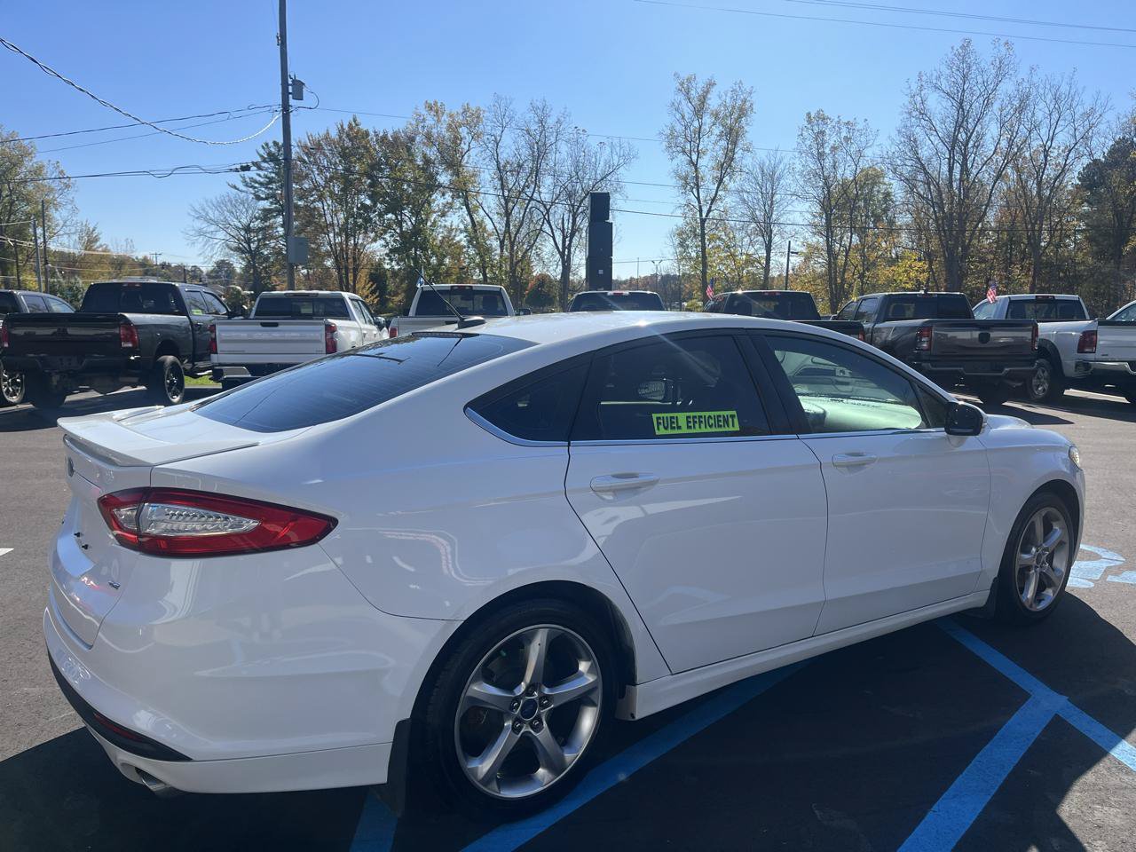 Used 2014 Ford Fusion SE w/ Equipment Group 201A FWD image 5