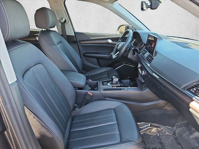 Used 2023 Audi Q5 2.0T Premium w/ Convenience Package AWD/4WD image 26