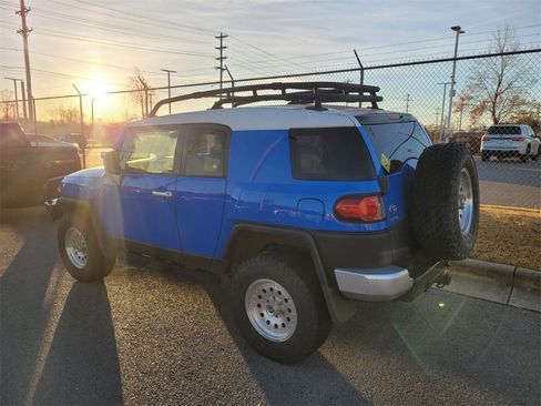 Used 2008 Toyota FJ Cruiser 4WD image 5