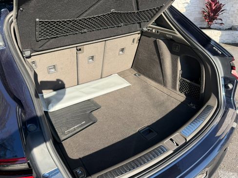 Used 2018 Porsche Macan image 46