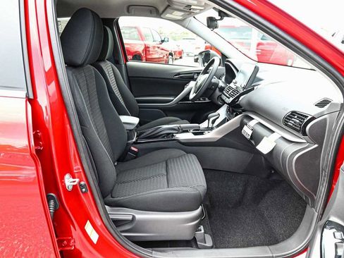 New 2024 Mitsubishi Eclipse Cross LE AWD/4WD image 32