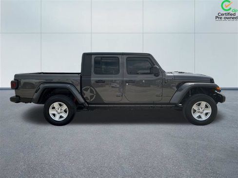 Certified 2021 Jeep Gladiator Sport AWD/4WD image 8
