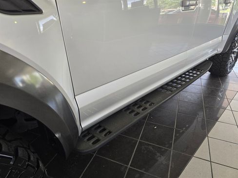 Used 2017 Ford F150 Raptor w/ Equipment Group 802A Luxury AWD/4WD image 30